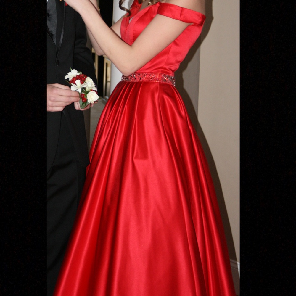 sherri hill dress size 4